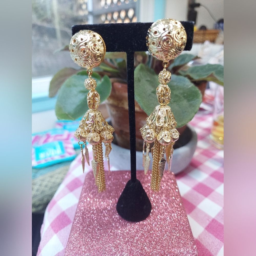VINTAGE Gold Chandelier Earrings